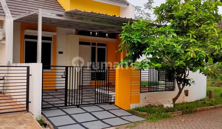 Dijual Rumah Huk Cantik Nyaman, Halaman Luas, di Grand Nusa Indah Cileungsi