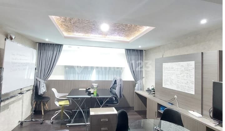 Jual Kantor Eksklusif di Neo Soho - Full Furnished