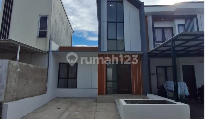 Dijual Rumah Mewah 2 Lantai di Pamulang Tangerang Selatan