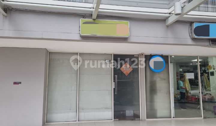 Dijual Cepat Shophouse dengan Traffic Tinggi - Lingkungan Apartemen Aktif