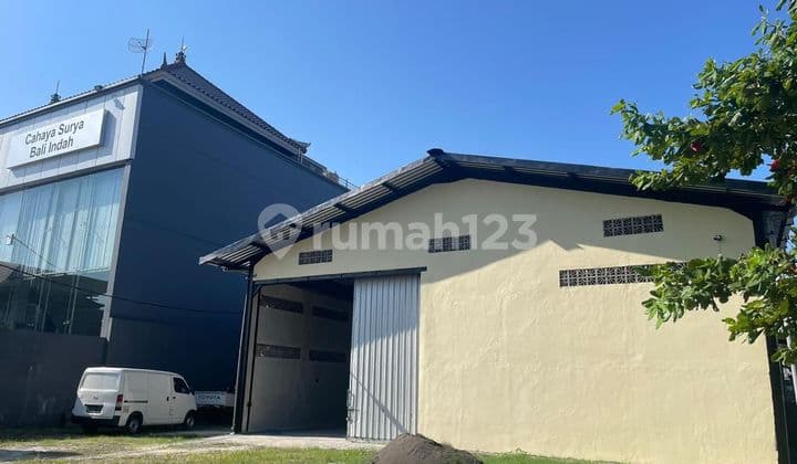 Gudang Siap Pakai. Area Ubung.