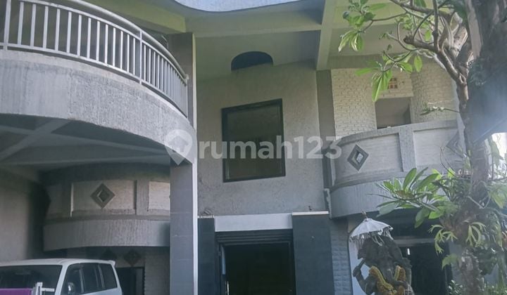 Rumah 4 Lantai. Area Trengguli. Penatih.