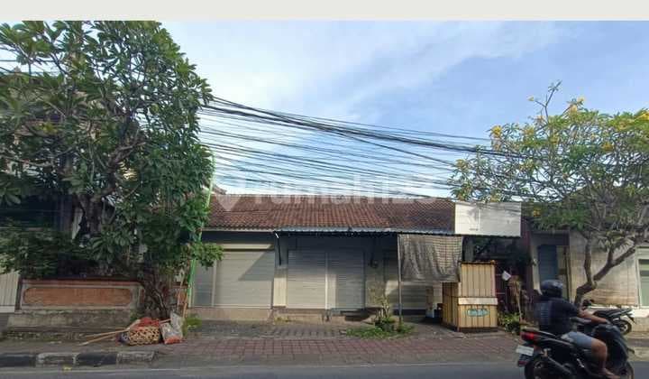Hanya Hitung Tanah. Area Raya Kerobokan.