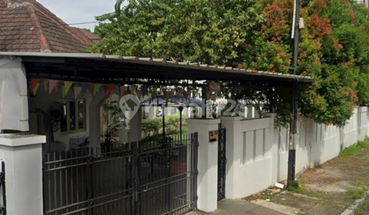 Rumah siap huni di Menteng, Jak Pus