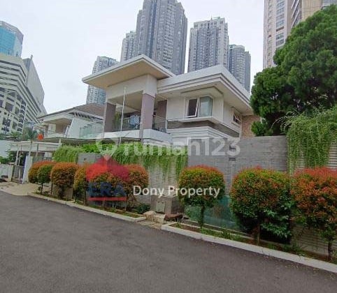 Rumah Mewah 2 Lantai Luas Tanah 832 di Perum Pondok Anggrek Grogol