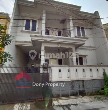 Rumah 2 Lantai Luas Tanah 160 di Jl Satria 5, Jelambar Grogol