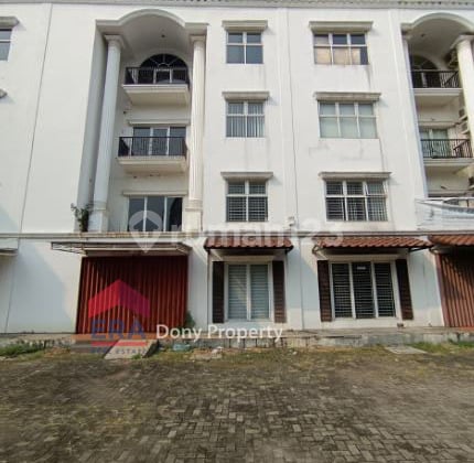 Ruko 2 unit 4 Lantai Luas Tanah 152 di Kompl Rich Palace / Kebon Jeruk Indah 2, Meruya Ilir raya