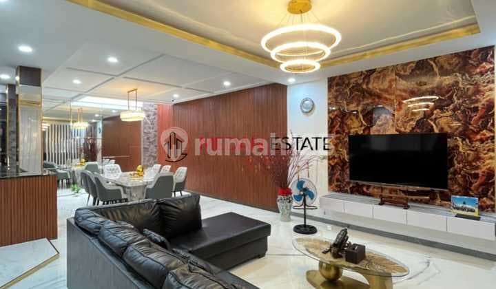 Di Jual Villa di Komplek Malibu Medan Polonia!