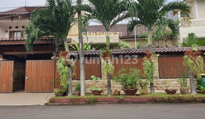 Dijual Rumah Strategis Harga Menarik di Bukit Cinere Indah