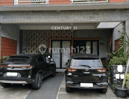 Dijual Rumah Strategis Harga Menarik di Graha Raya Bintaro