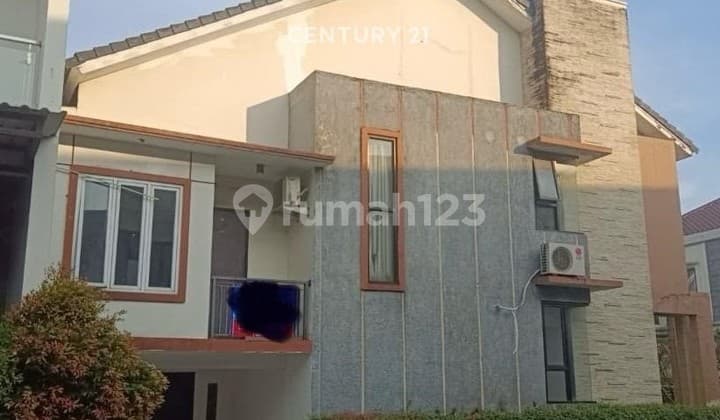 Dijual Rumah Strategis Harga Menarik di Graha Raya