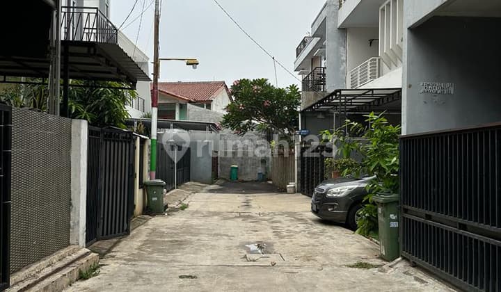 Dijual Rumah Dan Kostan Dilokasi Strategis, Cocok Untuk Investasi, Dekat Ke Tol Tb Simatupang, Stasiun KRL Dan Kampus Terdekat di Jalan swadaya raya, Tanjung Barat