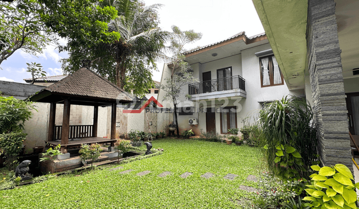 Rumah Bagus Minimalis Lingkungan Asri Area Cipete, Jakarta Selatan