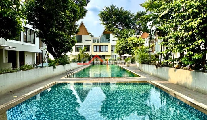 Rumah 3 Lantai Siap Huni Dekat Tol Tb Simatupang