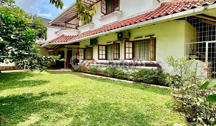 Rumah Bagus Dalam Kompek Besar Lebak Bulus Jakarta Selatan