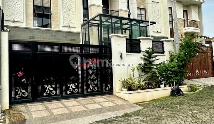 Modern Tropical House Near MRT Fatmawati South Jakarta