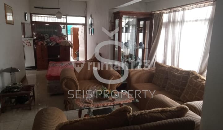 Dijual Rumah Dalam Gang di Ciumbuleuit Bandung