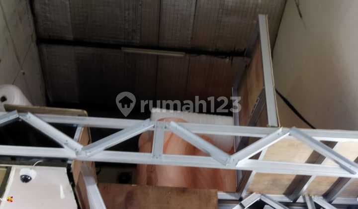 Rented out Ground Floor Mainroad Shop House on Jl Raya Cibeureum