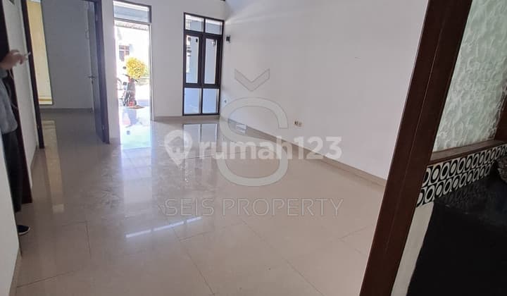 For Sale: Ready-to-Occupy Residential House in Antapani, Bandung City