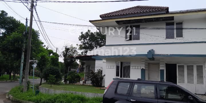 For Sale Ready-to-Occupy Cool House Lippo Cikarang