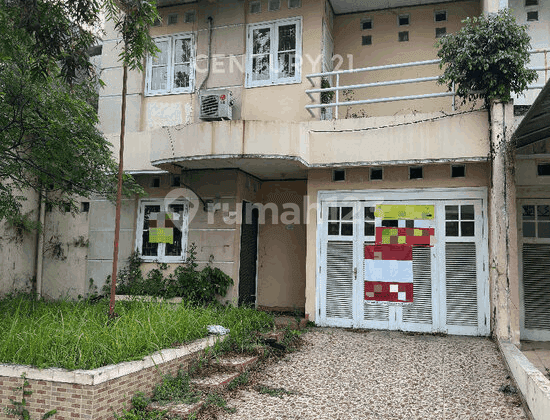 Rumah Besar Di Cluster Dago Butuh Renovasi
