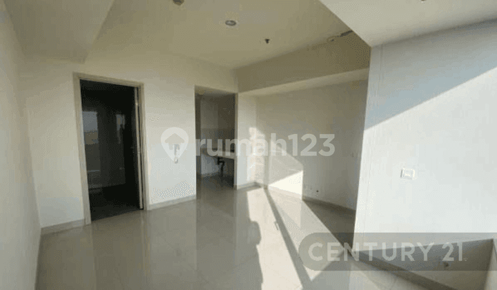 Apartment Orange County Westwood 1Br Siap Huni