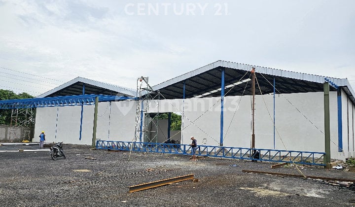 Gudang Baru Luar Kawasan Akses Container di Cikarang Timur