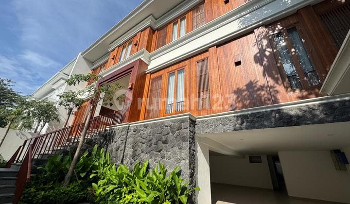 Modern Tropical House in Kemang
