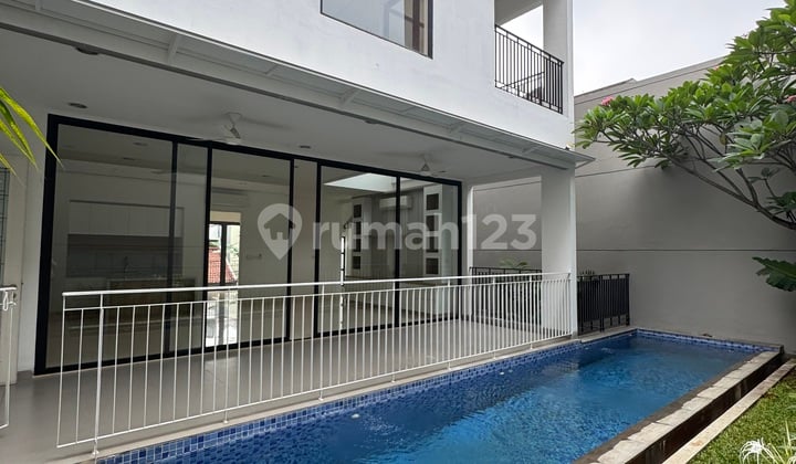 American Classic Style House in Kebayoran Baru, Walking Distance to SCBD, South Jakarta