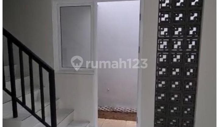 Rent Fast: 2-Bedroom House, Cluster Dayana, Summarecon Bandung