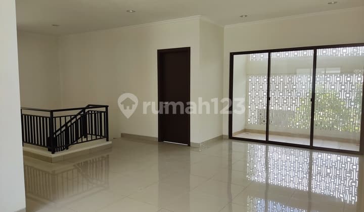 Sewa Rumah Paling Besar. Cluster Btari Kamar 4+1 Summarecon Bandung