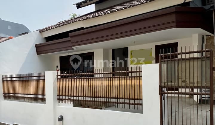 Cheap Sale of Boarding House in Grogol with SHM, Fully Operated, 8 Rooms