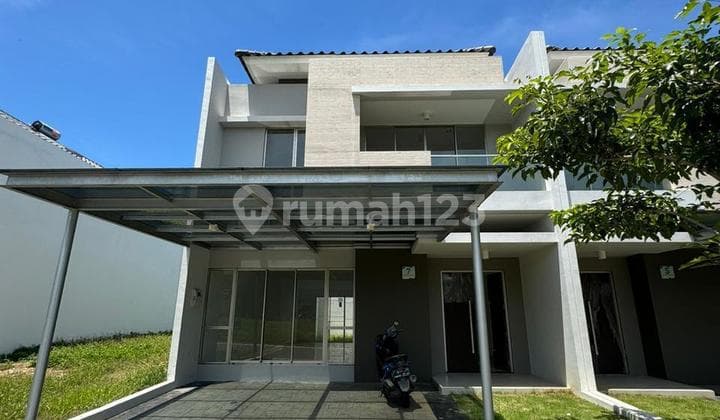 Rumah Golf Island PIK 8x25 PALM Full bangunan bisa KPR Ready New