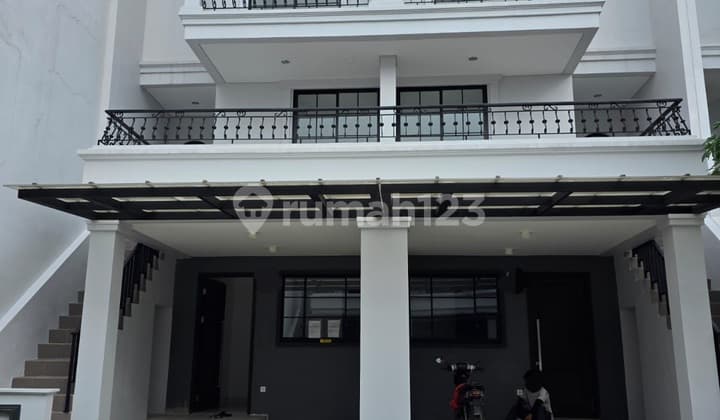 Rent House at Pik Golf Island 10X17 Special Unit 3 Floors with 4 Bedrooms