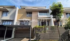 Disewakan Rumah Golf Island PIK luas 12x20 brand new TERMURAH