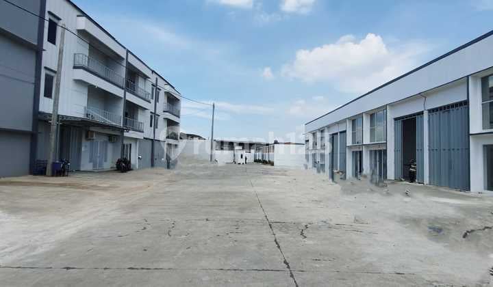 DiJual/DiSewakan GUDANG JAKBAR KALIDERES SIAP PAKAI 300 m