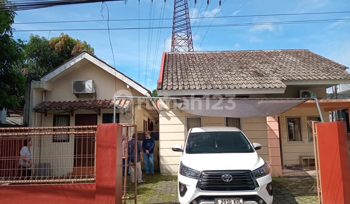 Jual Rumah Jatiwarna Kompleks Dekat Toll Mall Grand Dhika, The Amboja Murah Jual Cepat Strategis