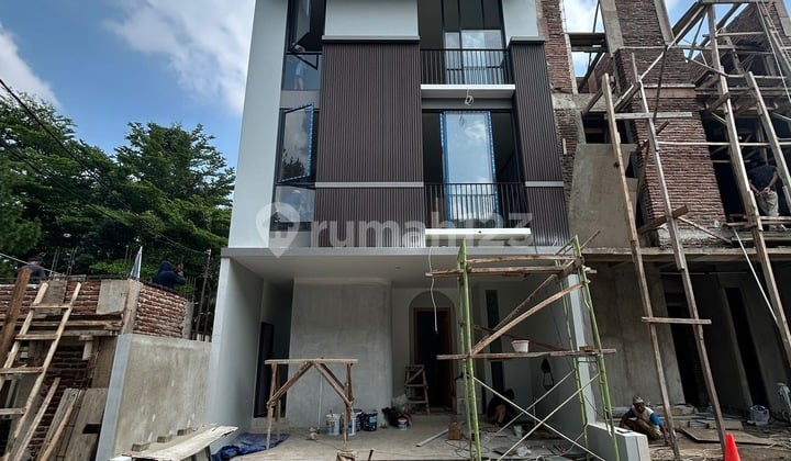 Dijual Rumah Baru Murah Strategis di Lebak Bulus Jakarta Selatan