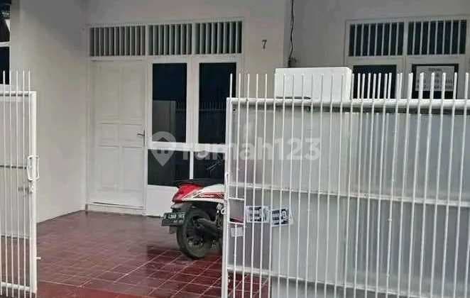 Rumah Lokasi Strategis Bebas Banjir di Pondok Kelapa Jakarta Timur