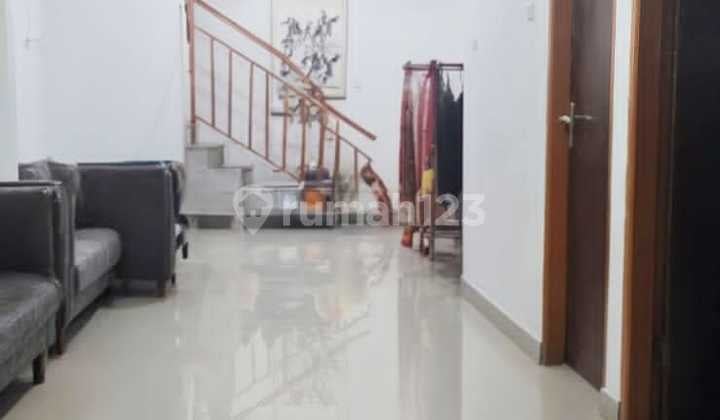 RUMAH BAGUS RAPIH SIAP HUNI GADING SERPONG SEKTOR SATU