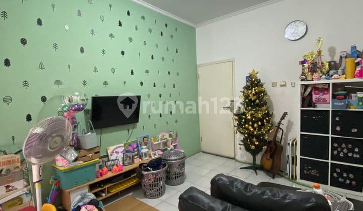 Rumah Bagus Semi Furnished SHM di Tanah Tinggi Tangerang