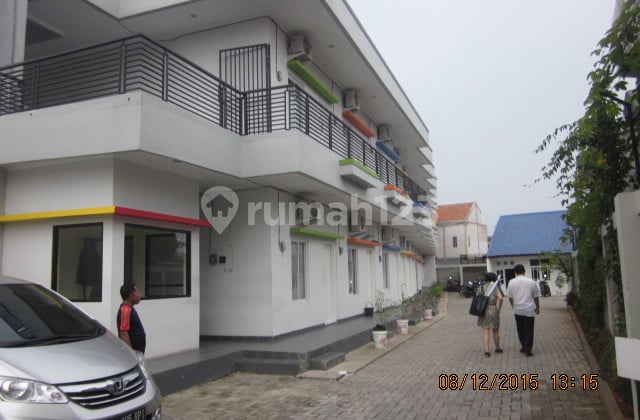 Rumah Kost 40 Kamar di Jl. RTM, Dekat Kampus Gunadarma, Kelapa Dua, Depok