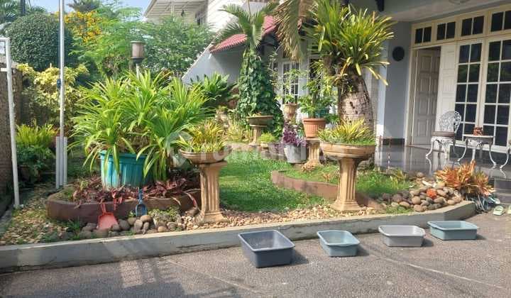 Rumah 2 Lantai di Komplek Taman Aries Blok. E21, Meruya, Jakbar