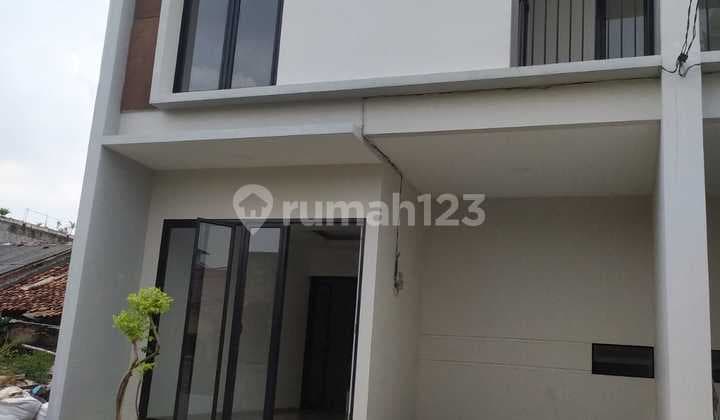 Rumah Baru Dalam Cluster di Karang Tengah, Ciledug