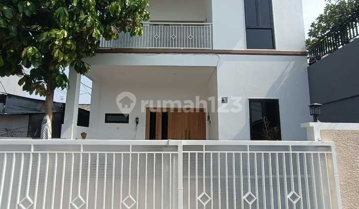 Dijual Rumah Modern Minimalis 5 Kamar Tidur di Pos Pengumben Jakarta