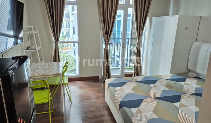 Puri Orchard Studio 3rd Floor Unit Facing the Swimming Pool, Furnished