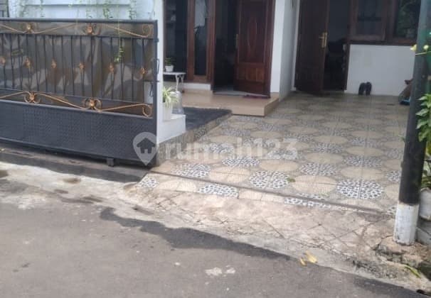 Dijual Rumah Lokasi Cluster di Sektor 9 Bintaro