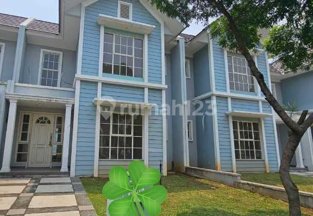 Dijual Rumah Posisi Hoek di Suvarna Padi