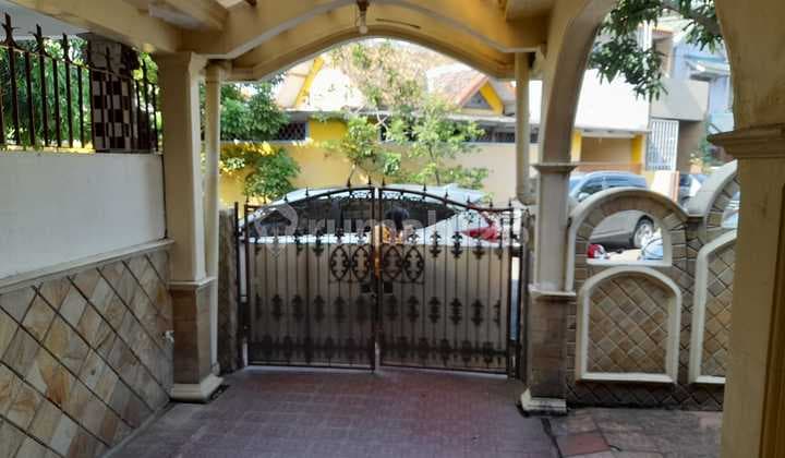 For Sale Nice 2-Story House in Graha Raya Bintaro