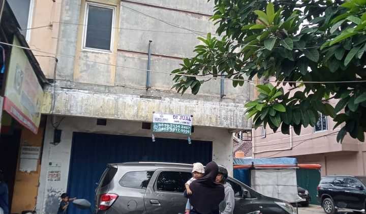 Dijual Ruko 2 Lantai Lokasi di Jl Prambanan Perum 2 Karawaci
